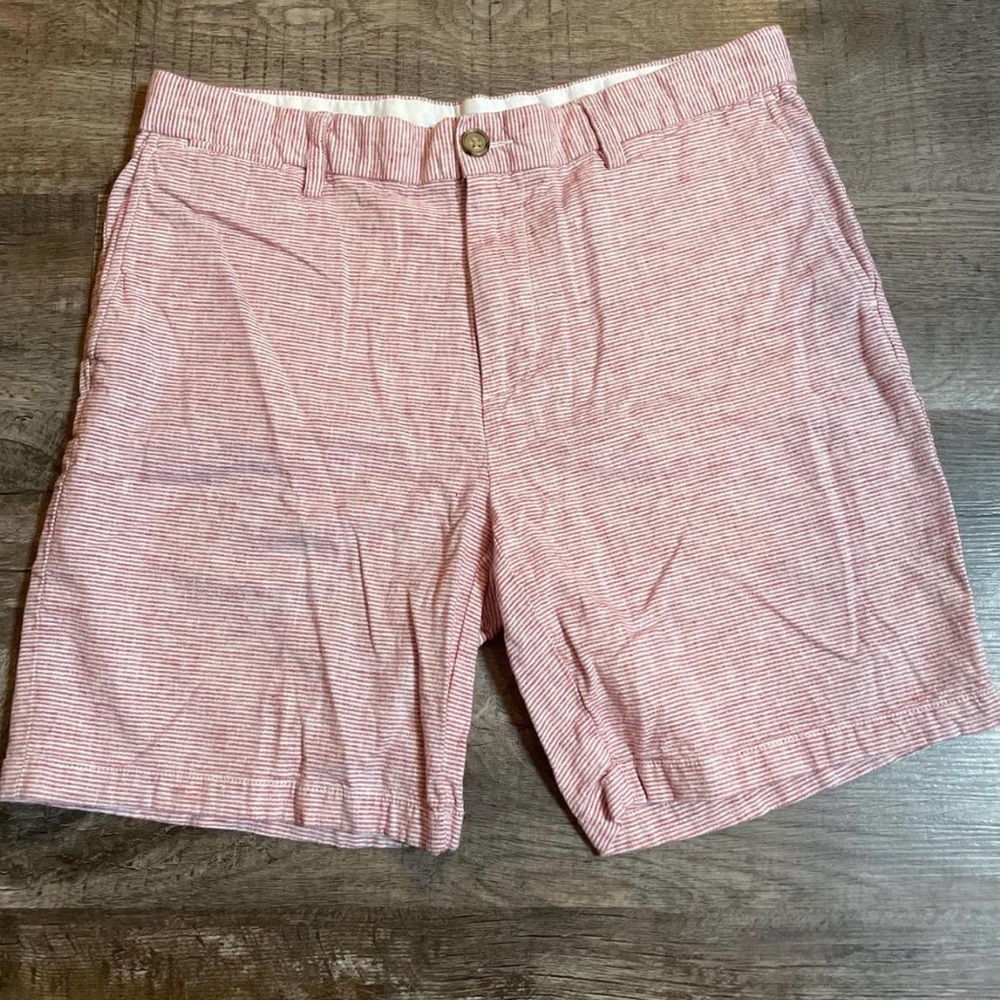 Old Navy Men's Red Striped Shorts